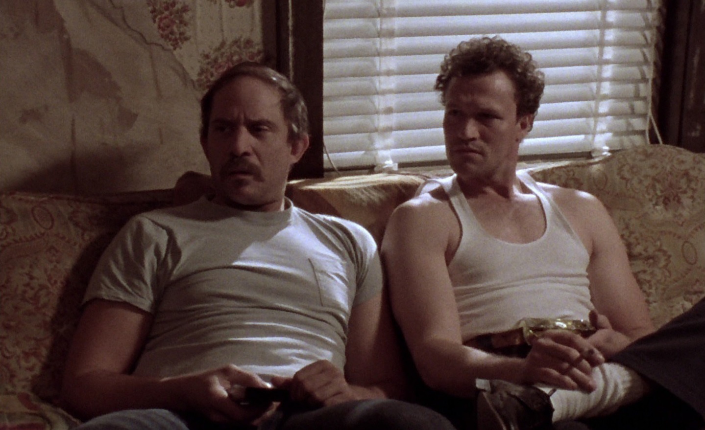 Tom Towles and Michael Rooker in Henry: Portrait of a Serial Killer