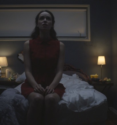 The official review of Starry Eyes by ModernHorrors.com