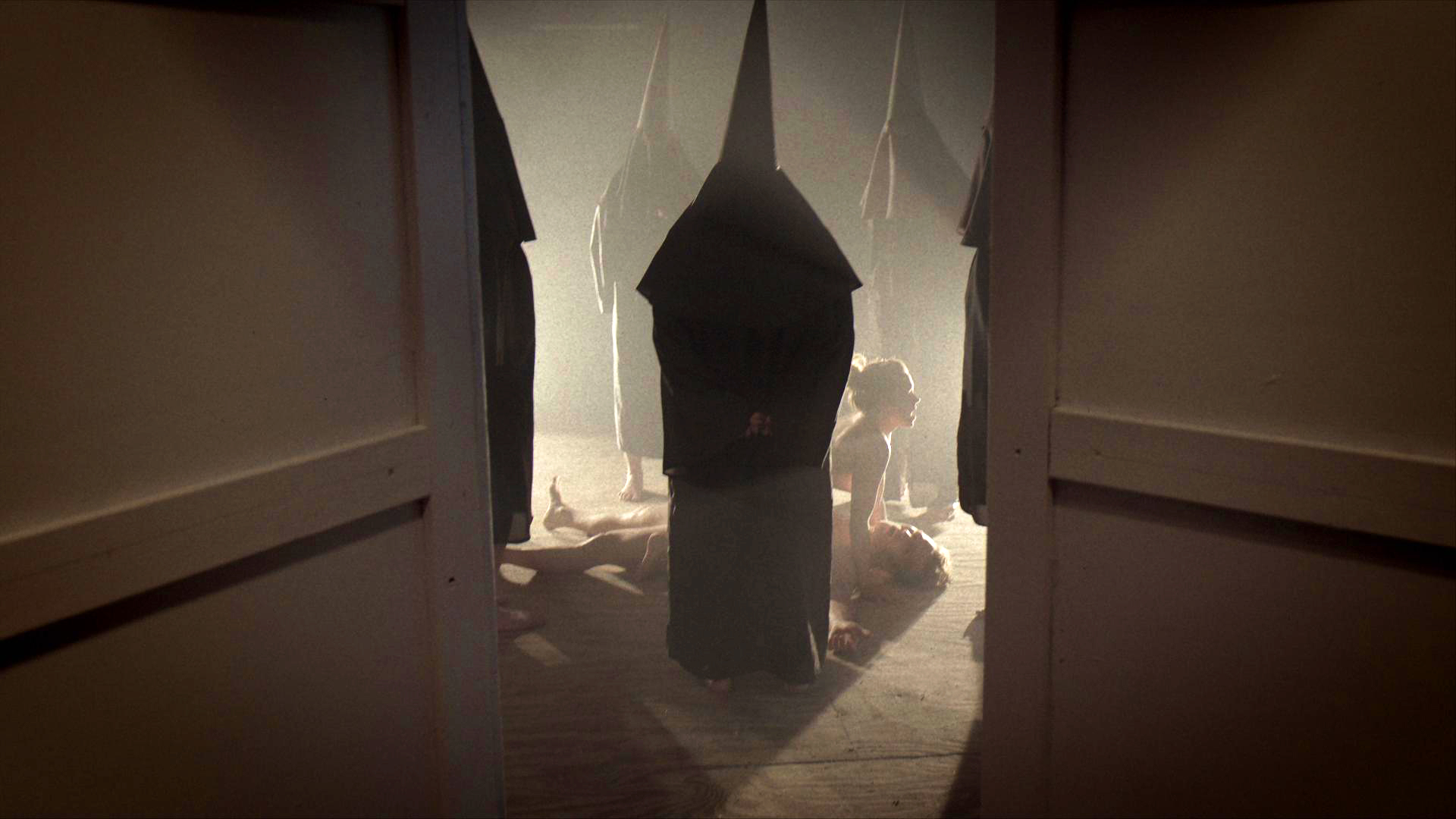 vhs-expansion-siren-gets-a-trailer-and-release-date-modern-horrors